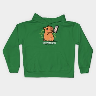 Funny Cute Kawaii Capybara Taking Selfie Funny Meme Kids Hoodie